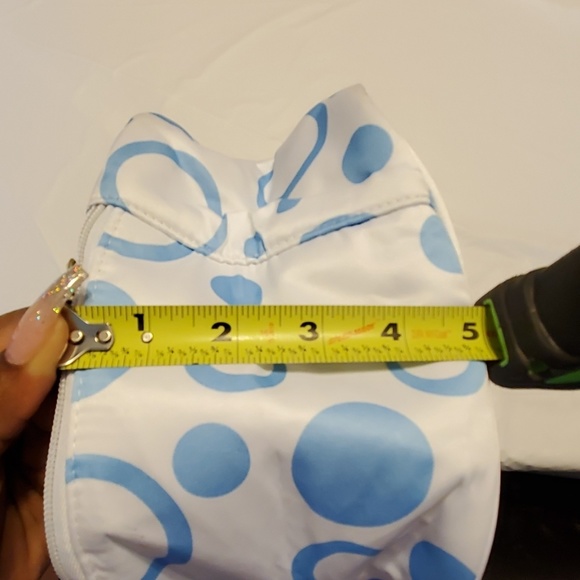 Set of (2) Avon Cosmetic Bags - Picture 8 of 8